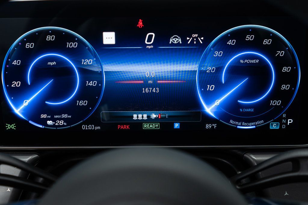 Mercedes-Benz EQS 450+ photo 18