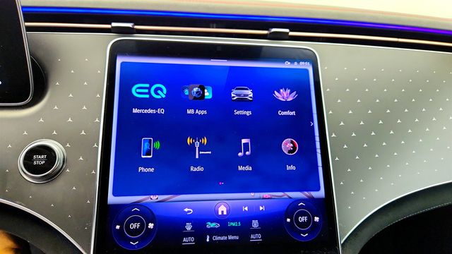 2023 Mercedes-Benz EQS EQS 450 4MATIC Sedan, Exclusive w/ AMG Line & Winter Packages - 23004607 - 14