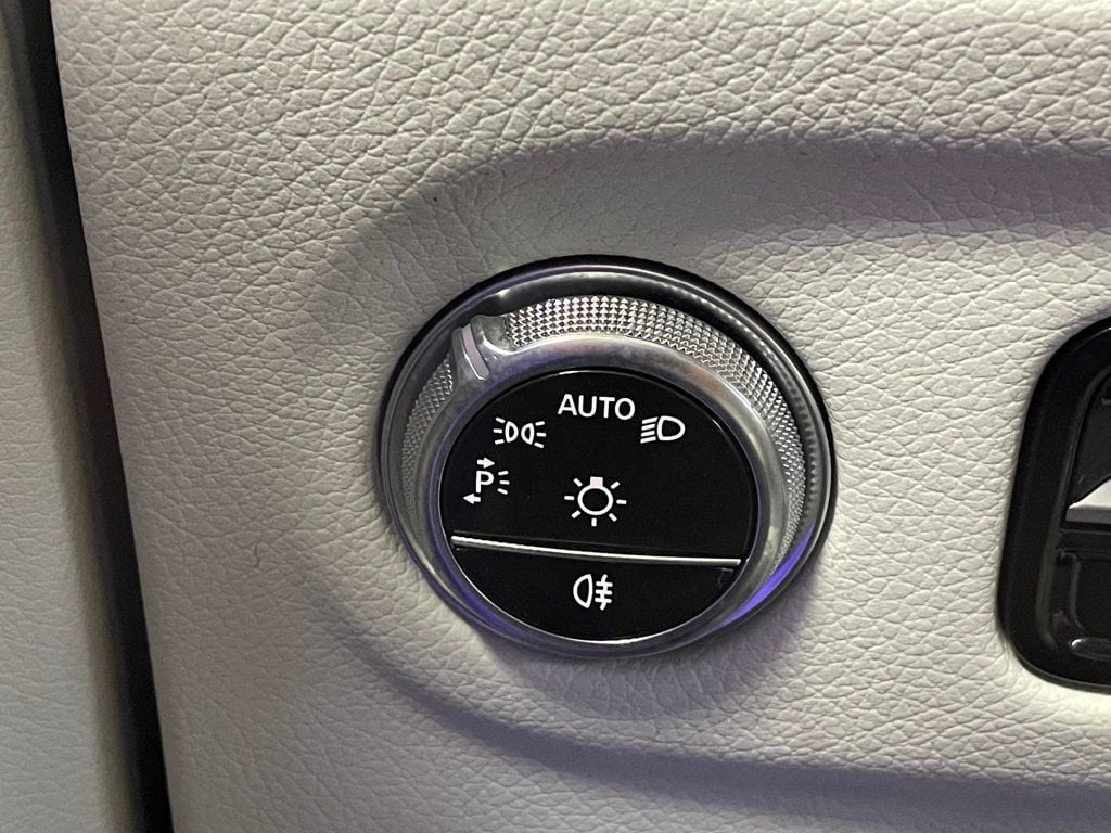 2023 Mercedes-Benz EQS EQS 450 4MATIC SUV - 22958870 - 38