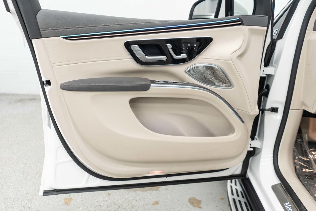 Mercedes-Benz EQS 450+ photo 15