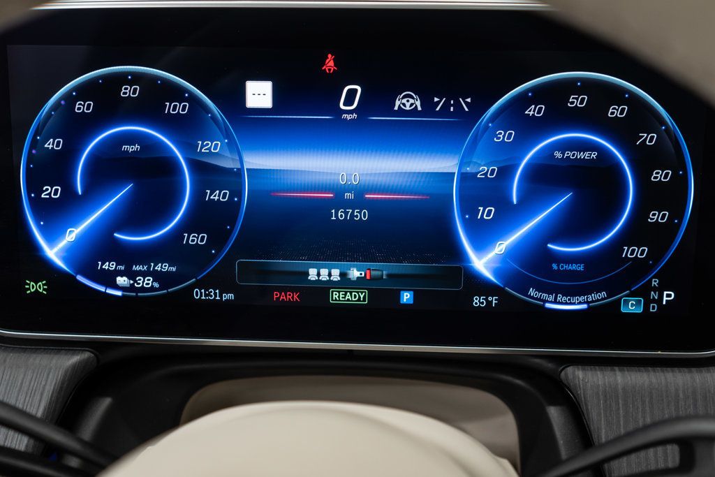 Mercedes-Benz EQS 450+ photo 18