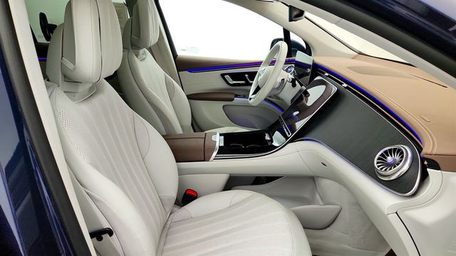 2023 Mercedes-Benz EQS EQS 450 4MATIC SUV w/ AMG Line Pkg, Massage Seats & 21'' Wheels - 23068504 - 22