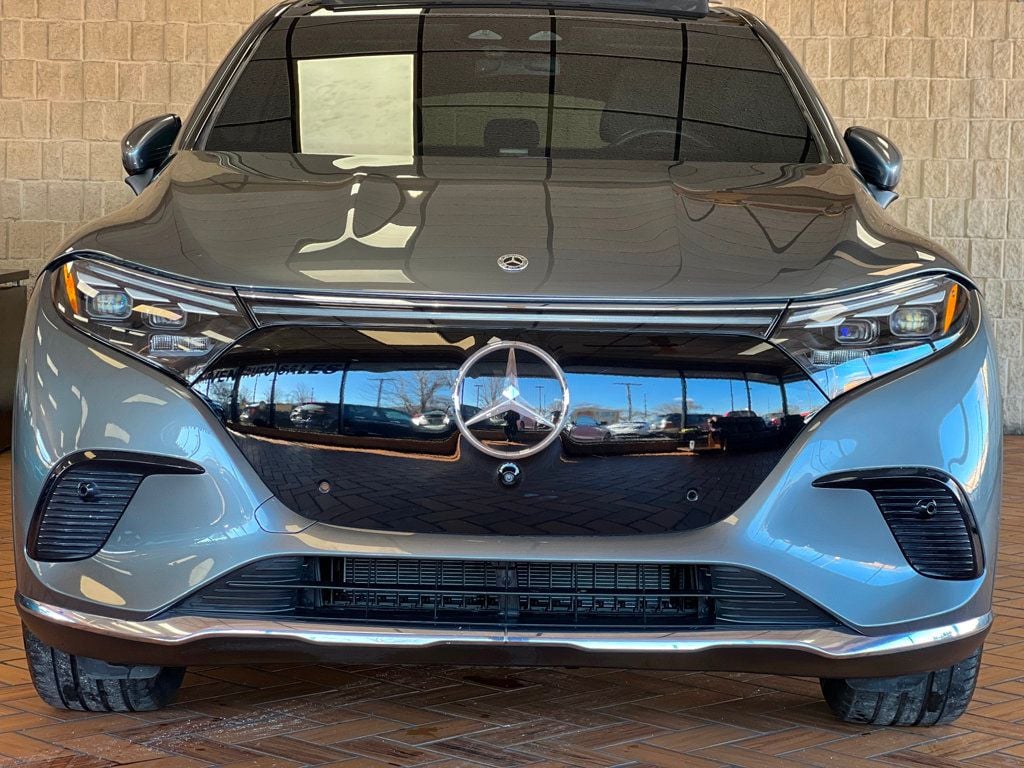 2023 Mercedes Benz EQS SUV 450 photo 2