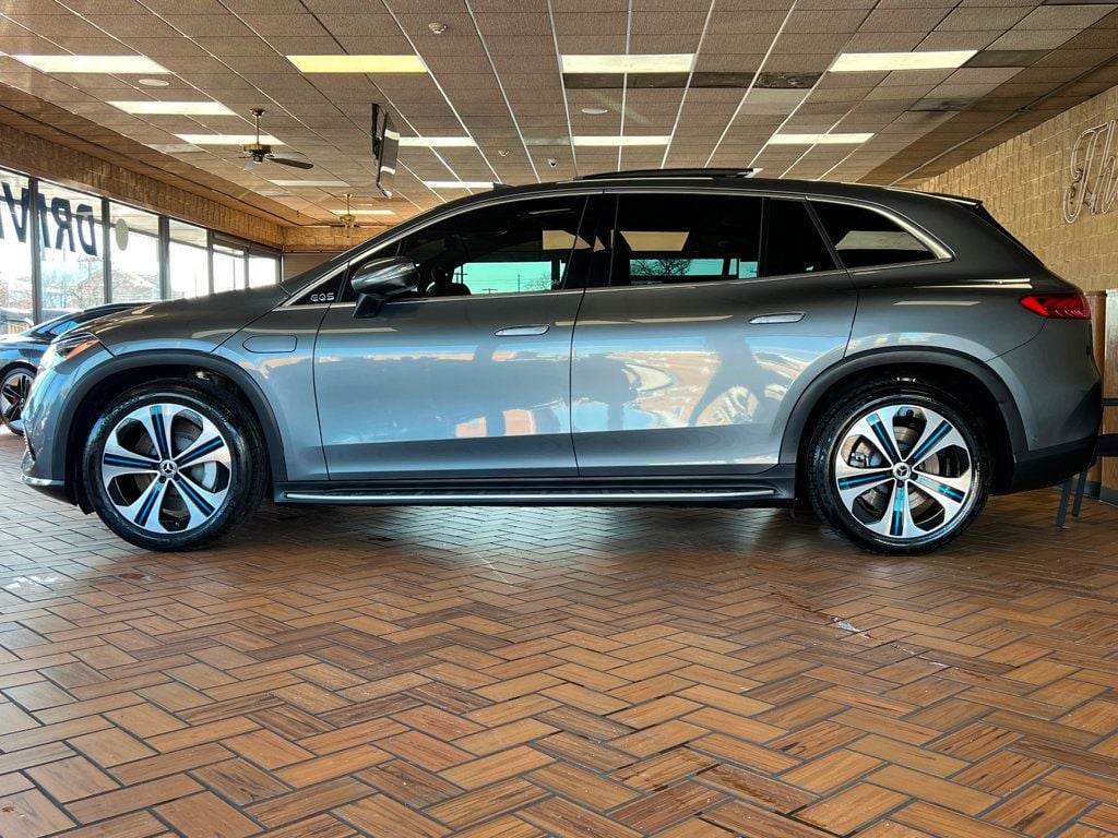 2023 Mercedes Benz EQS SUV 450 photo 4