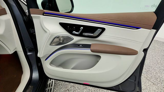 2023 Mercedes-Benz EQS EQS 450+ SUV, Premium w/ 3rd Row, 21'' Wheels & 4-Zone Temp Ctrl - 22972621 - 27