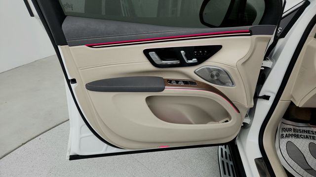 2023 Mercedes-Benz EQS EQS 450+ SUV with 21'' Wheels & Aero. Illuminated Running Boards - 22942616 - 10