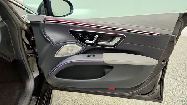 2023 Mercedes-Benz EQS EQS 580 4MATIC Sedan, Exclusive w/ HUD & Active Ambient Lighting - 23027472 - 24
