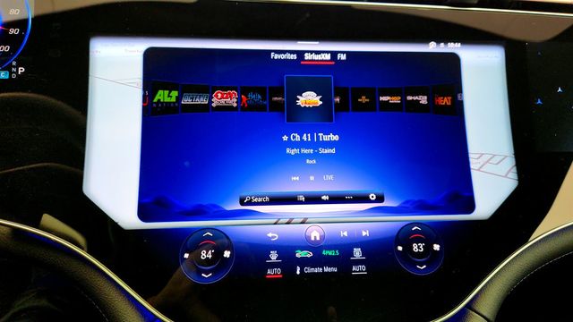 2023 Mercedes-Benz EQS EQS 580 4MATIC Sedan, Exclusive with MBUX HUD & Laminated Glass - 22971172 - 18