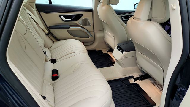 2023 Mercedes-Benz EQS EQS 580 4MATIC Sedan with Natural Grain Dashboard & Door Trim - 22975544 - 22