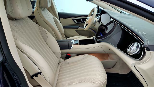 2023 Mercedes-Benz EQS EQS 580 4MATIC Sedan with Natural Grain Dashboard & Door Trim - 22975544 - 23