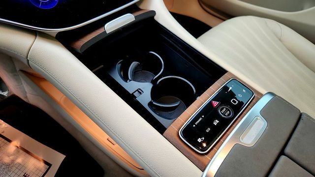 2023 Mercedes-Benz EQS EQS 580 4MATIC Sedan with Natural Grain Trim & Rear Spoiler - 22960231 - 14