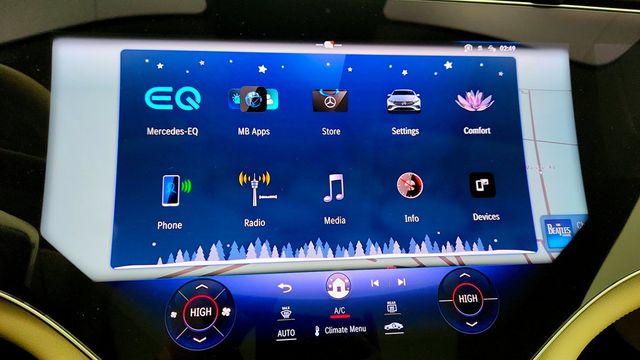 2023 Mercedes-Benz EQS EQS 580 4MATIC Sedan with Natural Grain Trim & Rear Spoiler - 22960231 - 17