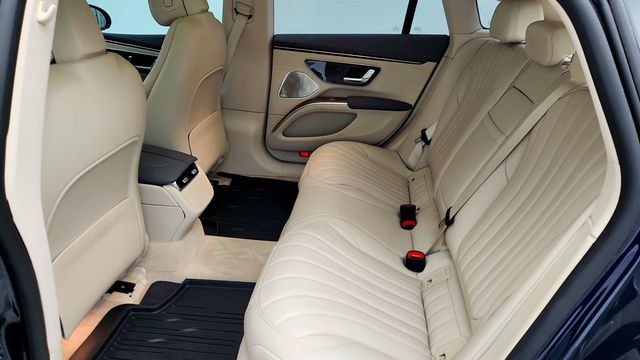 2023 Mercedes-Benz EQS EQS 580 4MATIC Sedan with Natural Grain Trim & Rear Spoiler - 22960231 - 20