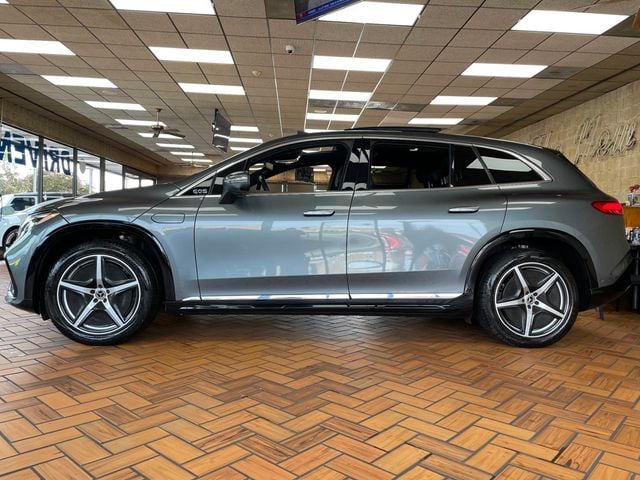 2023 Mercedes-Benz EQS SUV EQS 580 4MATIC's photo