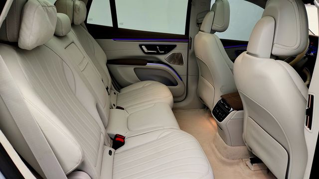 2023 Mercedes-Benz EQS EQS 580 4MATIC SUV, Exclusive with PRE-SAFE Rear Seat Package - 22960233 - 21