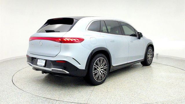 2023 Mercedes-Benz EQS EQS 580 4MATIC SUV, Exclusive with PRE-SAFE Rear Seat Package - 22960233 - 4