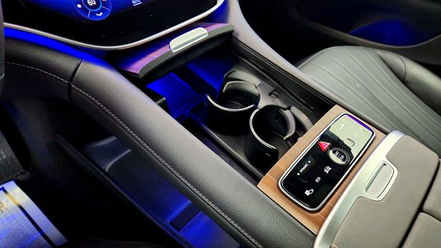 2023 Mercedes-Benz EQS EQS 580 4MATIC SUV, Exclusive w/ PRE-SAFE Rear Seat Pkg - 23041126 - 15