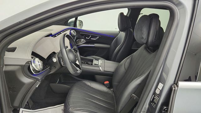 2023 Mercedes-Benz EQS EQS 580 4MATIC SUV w/ Exclusive Trim Pkg & PRE-SAFE Rear Seat - 23045139 - 18