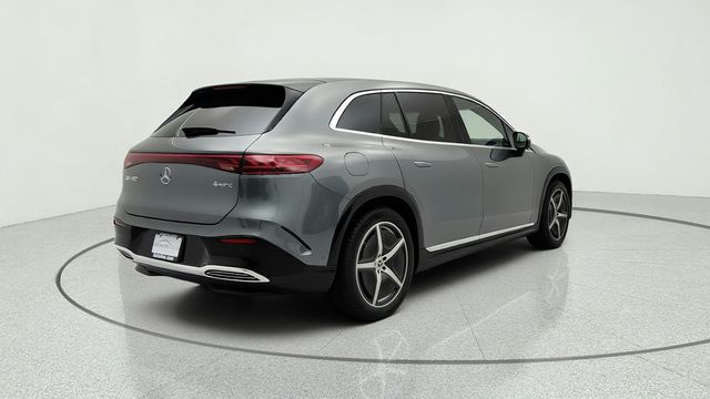 2023 Mercedes-Benz EQS EQS 580 4MATIC SUV w/ Exclusive Trim Pkg & PRE-SAFE Rear Seat - 23045139 - 4