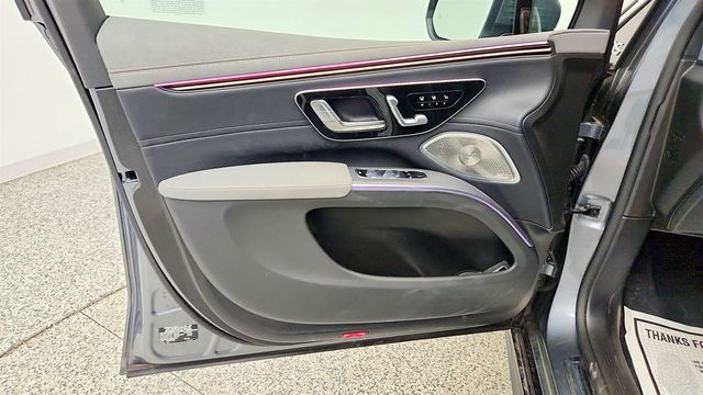 2023 Mercedes-Benz EQS EQS 580 4MATIC SUV w/ Exclusive Trim, PRE-SAFE & Winter Pkg - 23048445 - 10