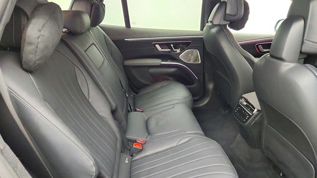 2023 Mercedes-Benz EQS EQS 580 4MATIC SUV w/ Exclusive Trim, PRE-SAFE & Winter Pkg - 23048445 - 19