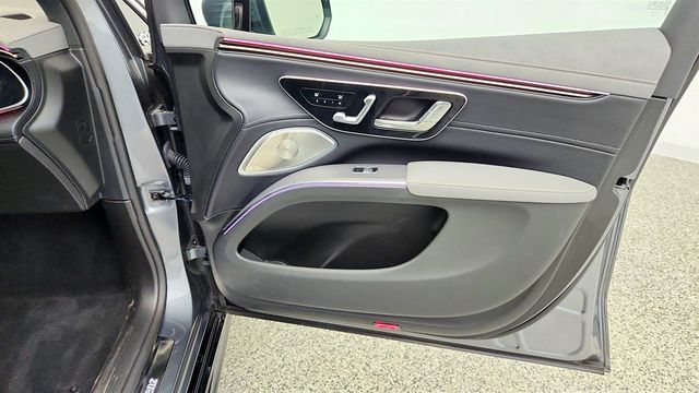 2023 Mercedes-Benz EQS EQS 580 4MATIC SUV w/ Exclusive Trim, PRE-SAFE & Winter Pkg - 23048445 - 21