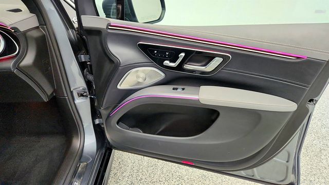 2023 Mercedes-Benz EQS EQS 580 4MATIC SUV with Microfiber Headliner & Acoustic Comfort - 22961315 - 25