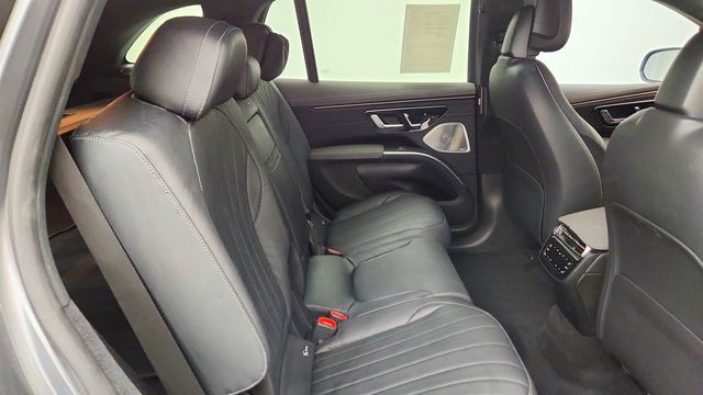 2023 Mercedes-Benz EQS EQS 580 4MATIC SUV w/ Winter & Acoustic Comfort Pkg - 23048170 - 21