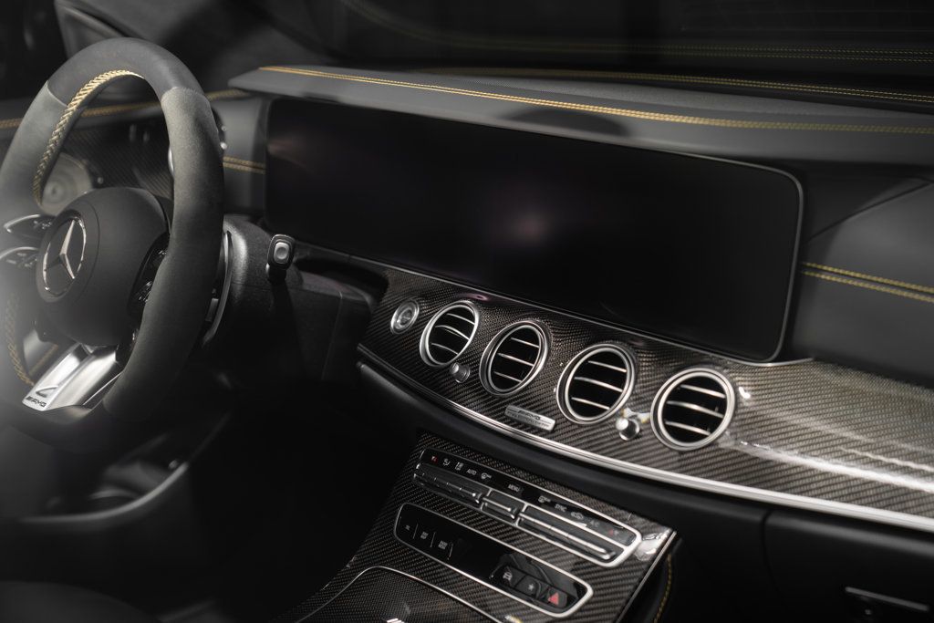 Mercedes-Benz E 63 photo 17