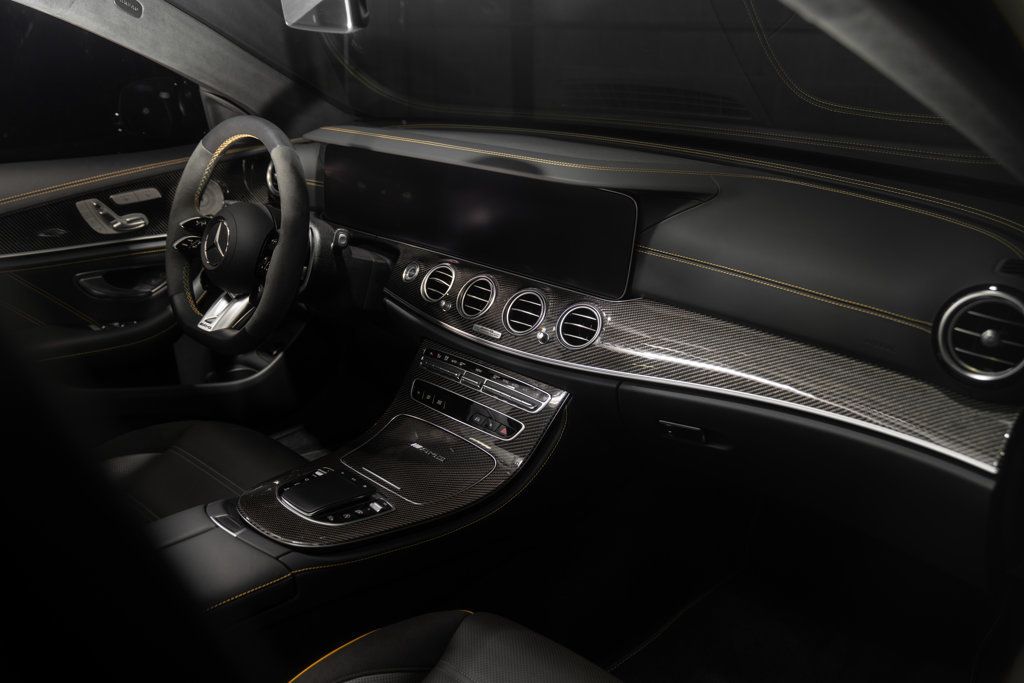 Mercedes-Benz E 63 photo 18