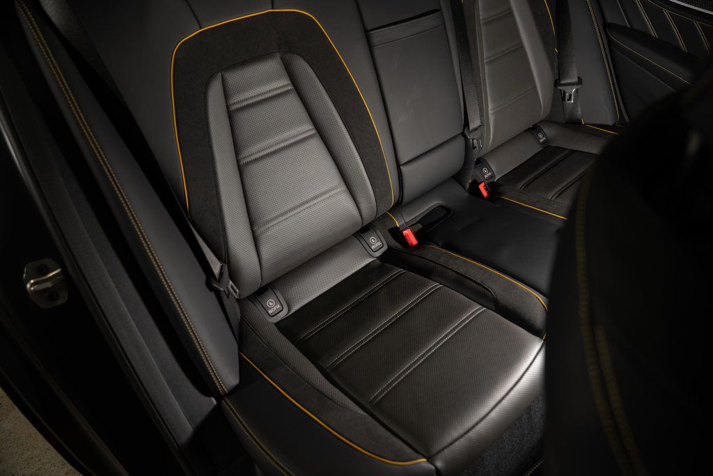 Mercedes-Benz E 63 photo 37