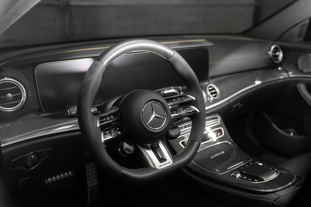 Mercedes-Benz E 63 photo 9
