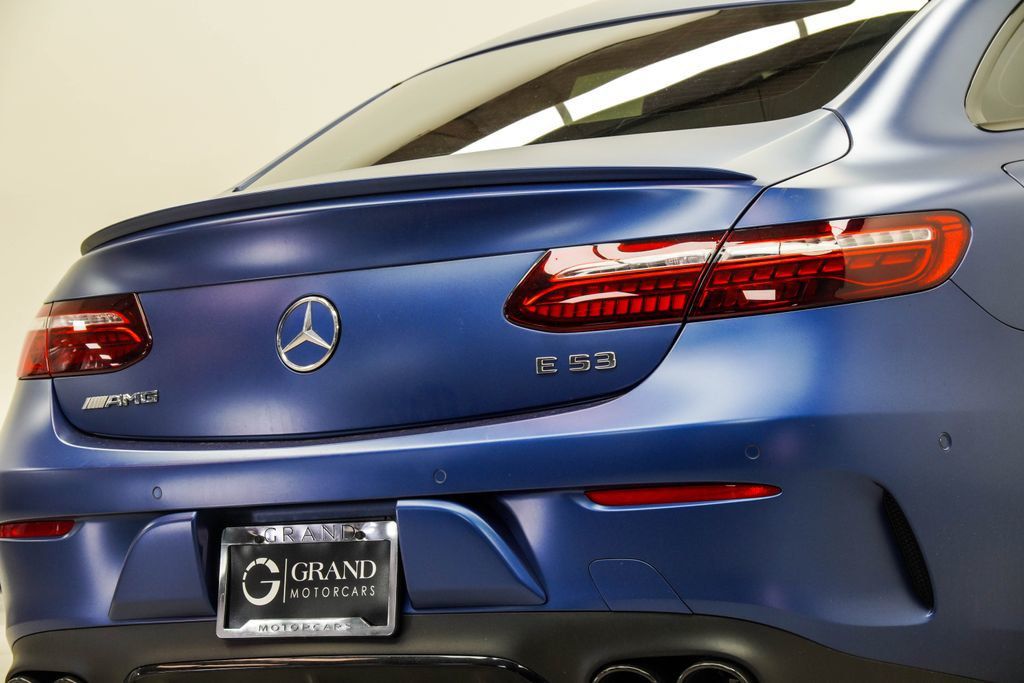 Mercedes-Benz E-Class photo 14