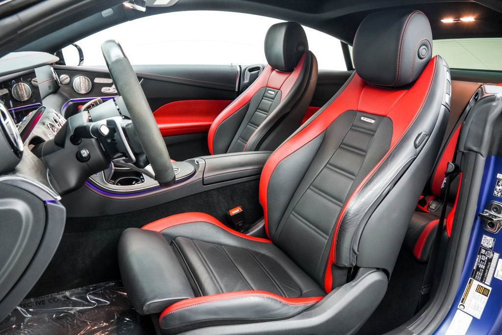 Mercedes-Benz E-Class photo 16