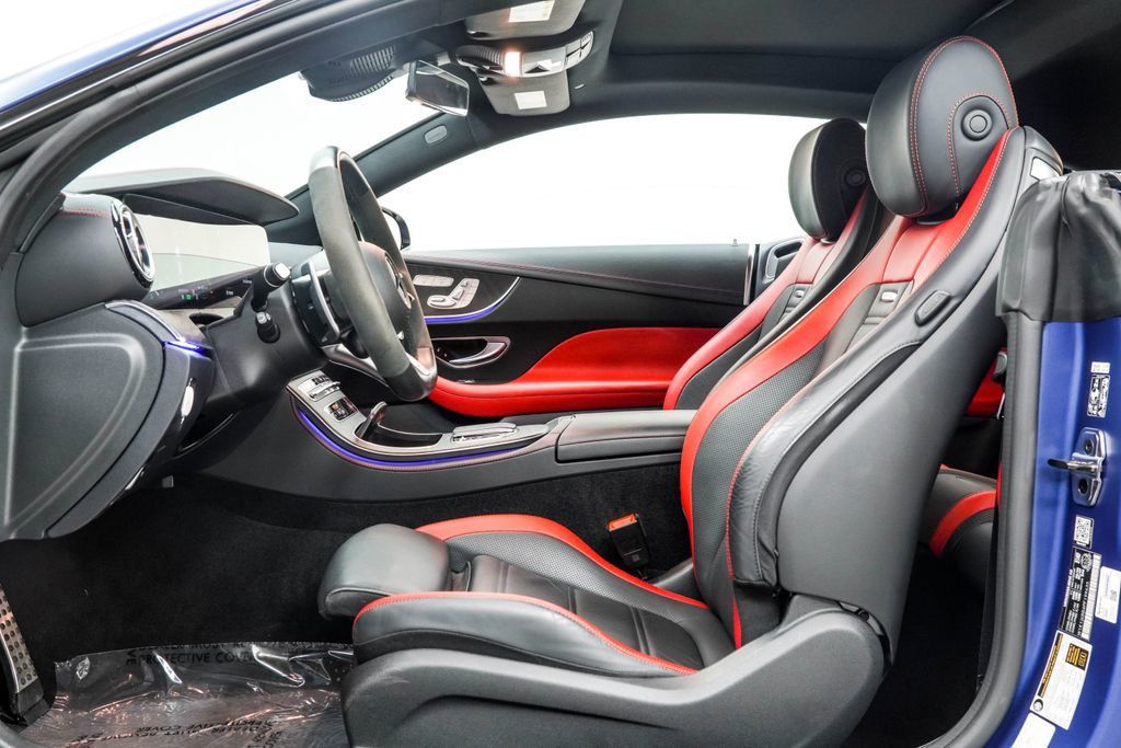 Mercedes-Benz E-Class photo 17