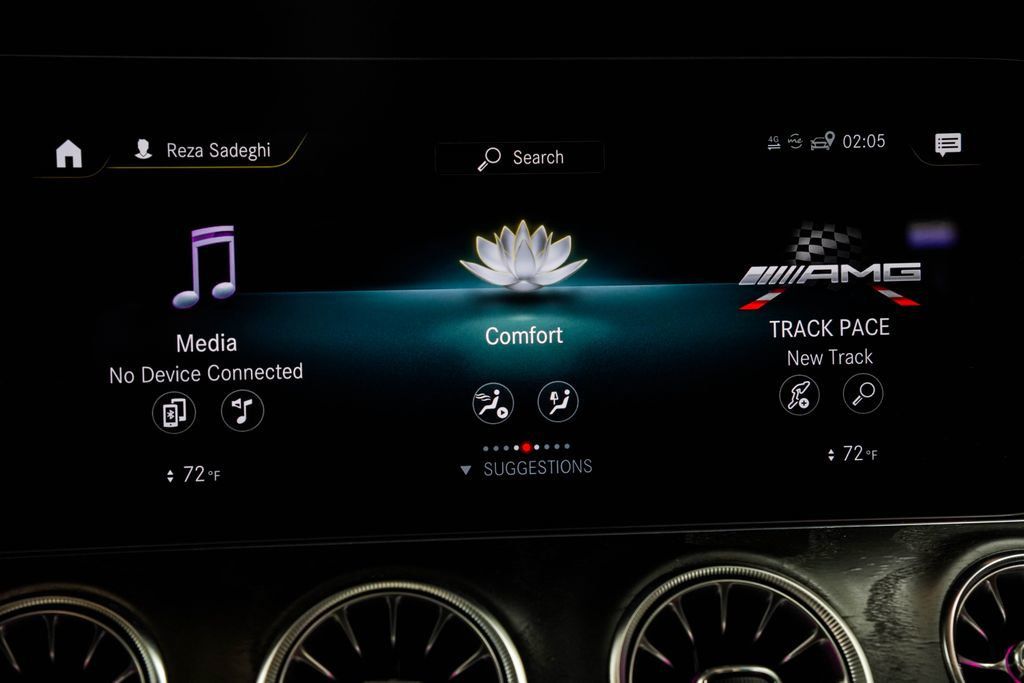 Mercedes-Benz E-Class photo 29