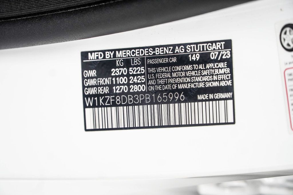 Mercedes-Benz E-Class photo 48