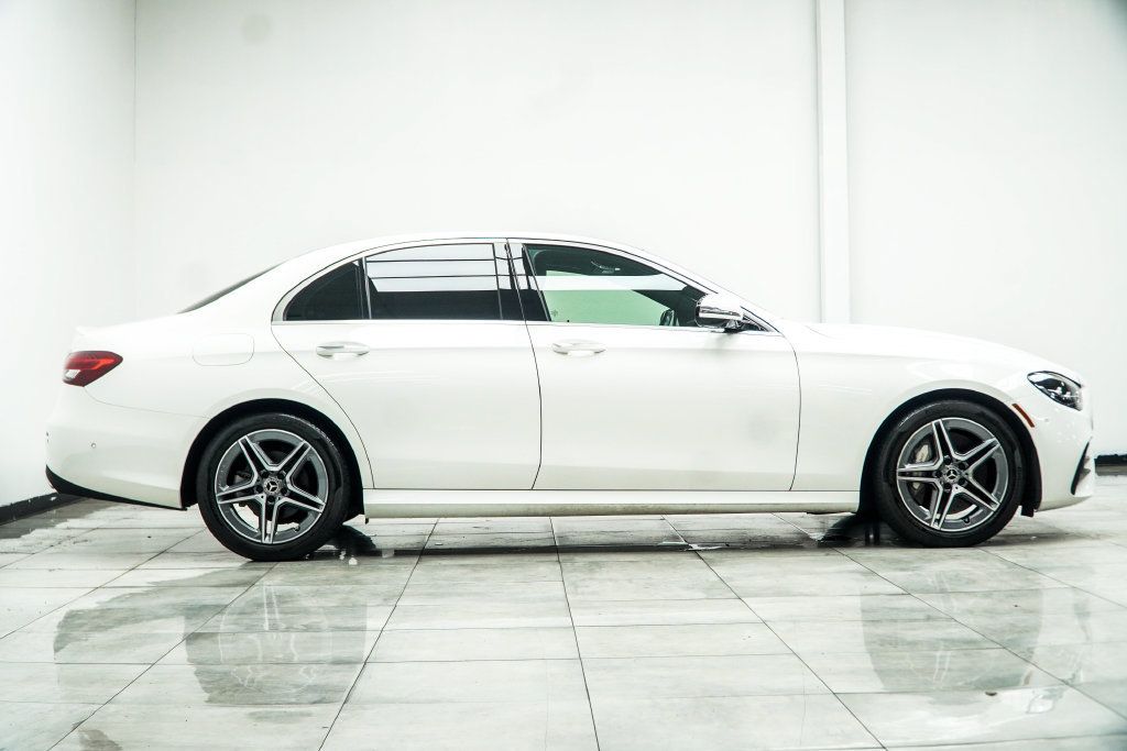 Mercedes-Benz E-Class photo 5