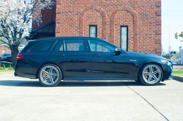 2023 Mercedes-Benz E-Class MSRP$133650/E-63S/4MATIC/DriverAssistancePkg/AMGNightPkg/NAV - 22997482 - 3