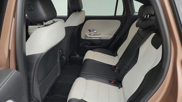 2023 Mercedes-Benz GLA GLA 250 SUV w/ AMG Line Exterior, Premium Pkg & 20’’ Wheels - 23083024 - 17
