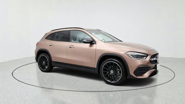 2023 Mercedes-Benz GLA GLA 250 SUV w/ AMG Line Exterior, Premium Pkg & 20’’ Wheels - 23083024 - 2