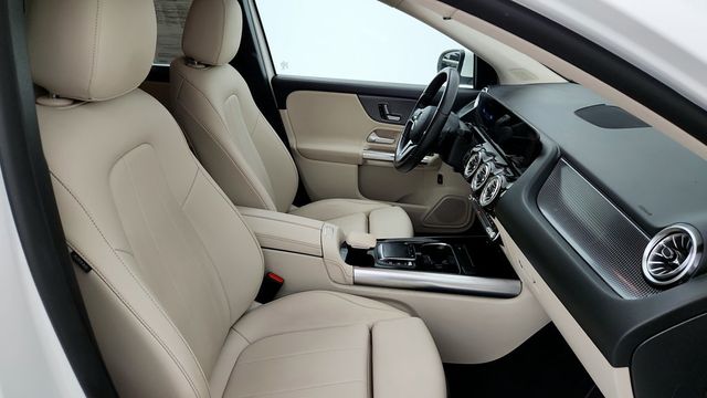 2023 Mercedes-Benz GLA GLA 250 SUV with Premium Package, 19in Wheels & Illuminated Star - 22945924 - 22