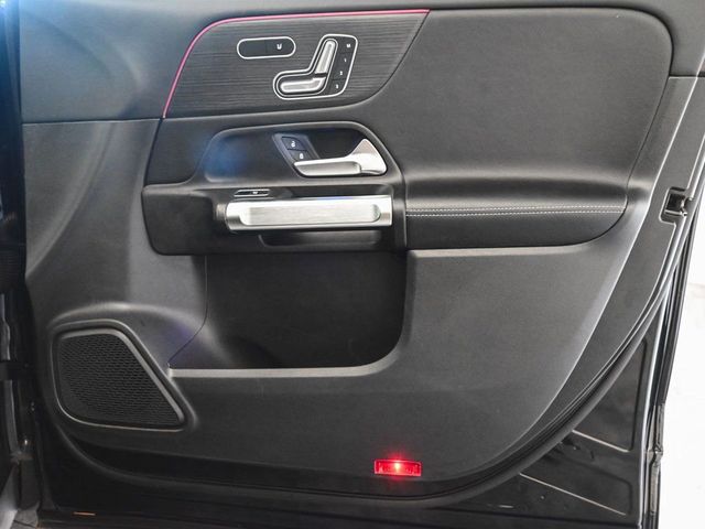 2023 Mercedes-Benz GLB GLB 250 - 22974103 - 10