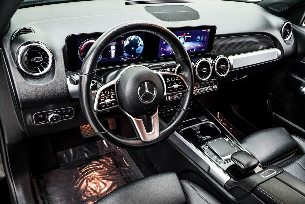 2023 Mercedes Benz GLB 250 4MATIC photo 3