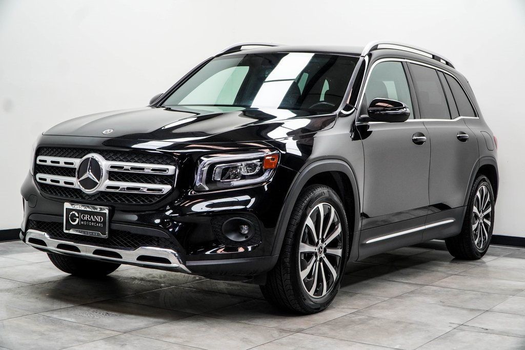 2023 Mercedes Benz GLB 250 4MATIC photo 4