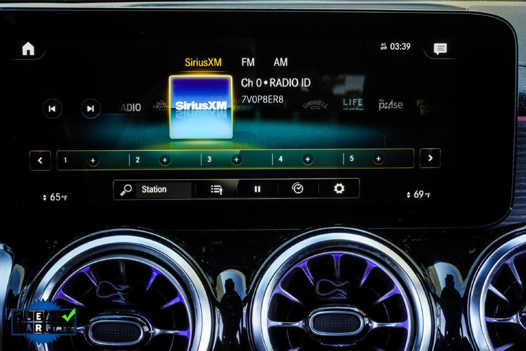 Mercedes-Benz GLB GLB 250 photo 24