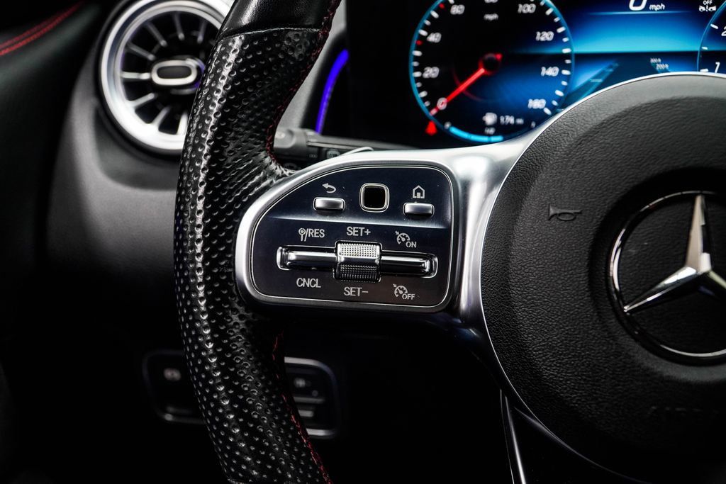 Mercedes-Benz GLB GLB 250 photo 30