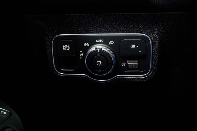 2023 Mercedes-Benz GLB GLB 250 SUV - 23061000 - 30
