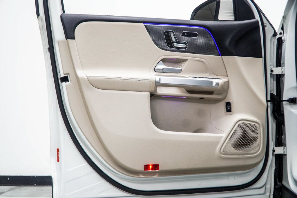 Mercedes-Benz GLB GLB 250 photo 34