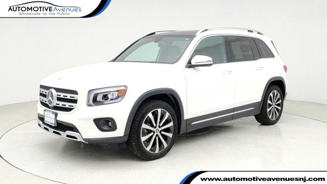 2023 Mercedes-Benz GLB GLB 250 SUV with Premium Package & Panorama Roof - 22942611 - 0